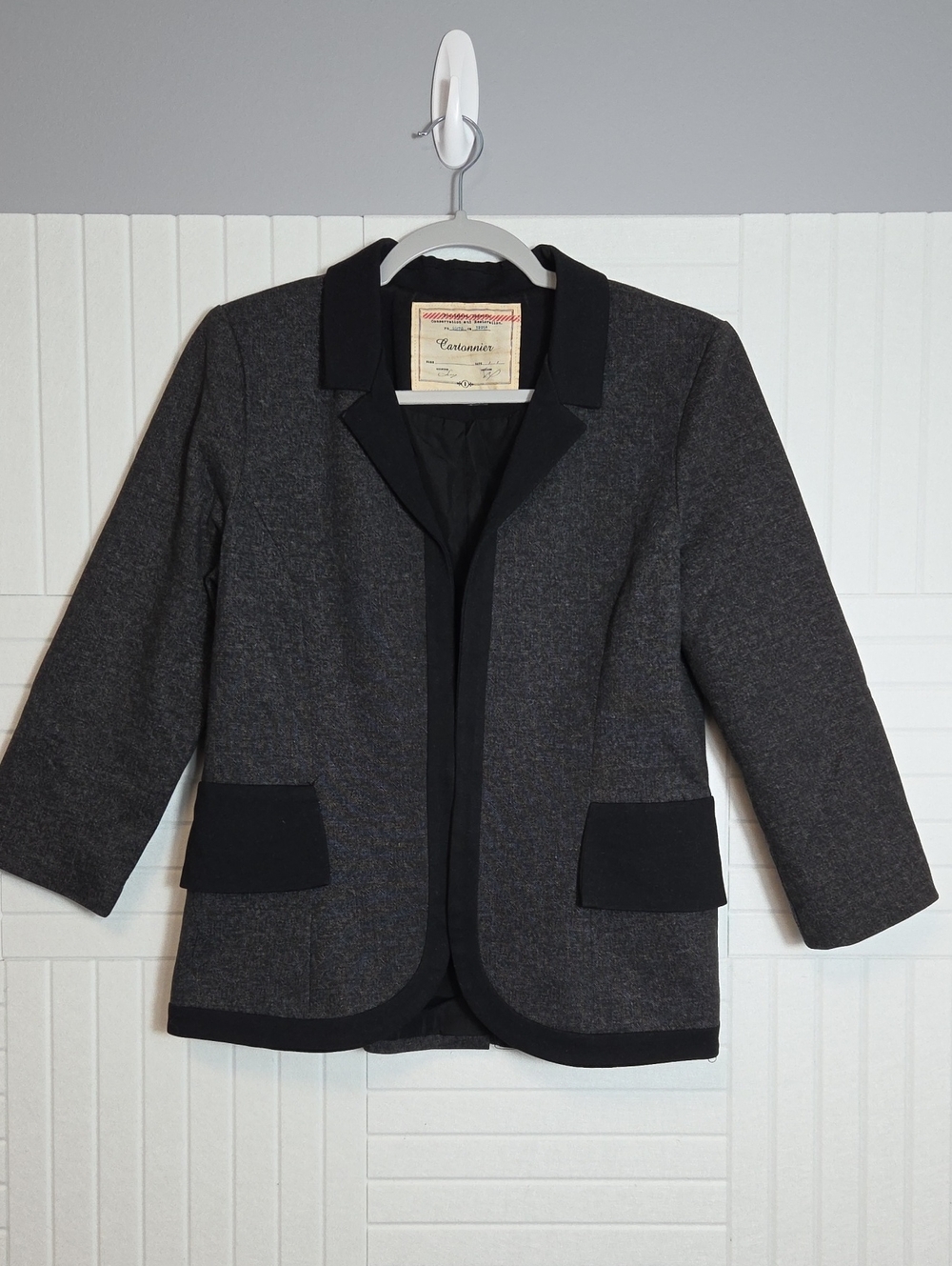 Cartonnier Gray And Black Ruffle Trim Blazer Size M